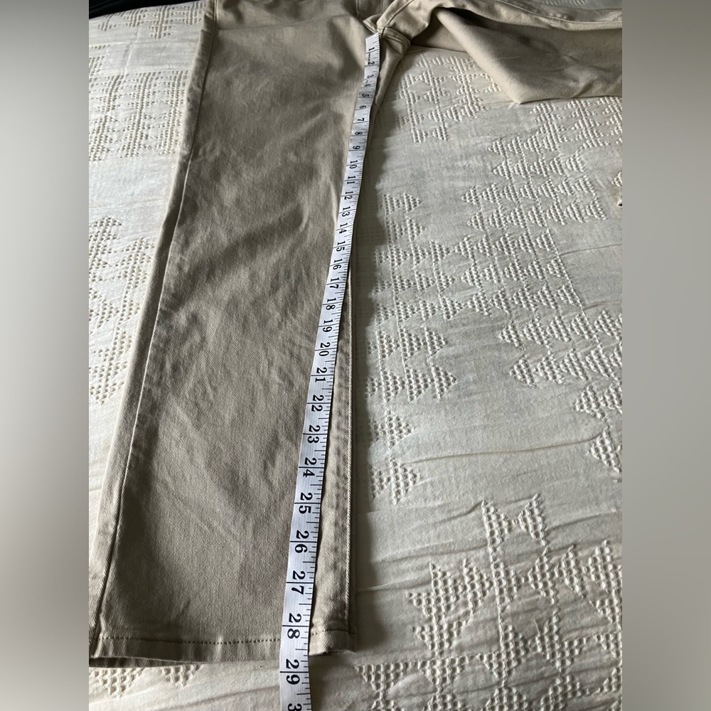 LEVI’S Tan Straight Leg High Rise Stovepipe Jeans Size 8 - Picture 9 of 13